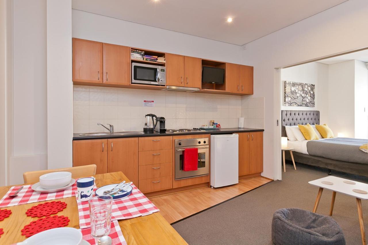 Central City Exclusive Apartments パース エクステリア 写真