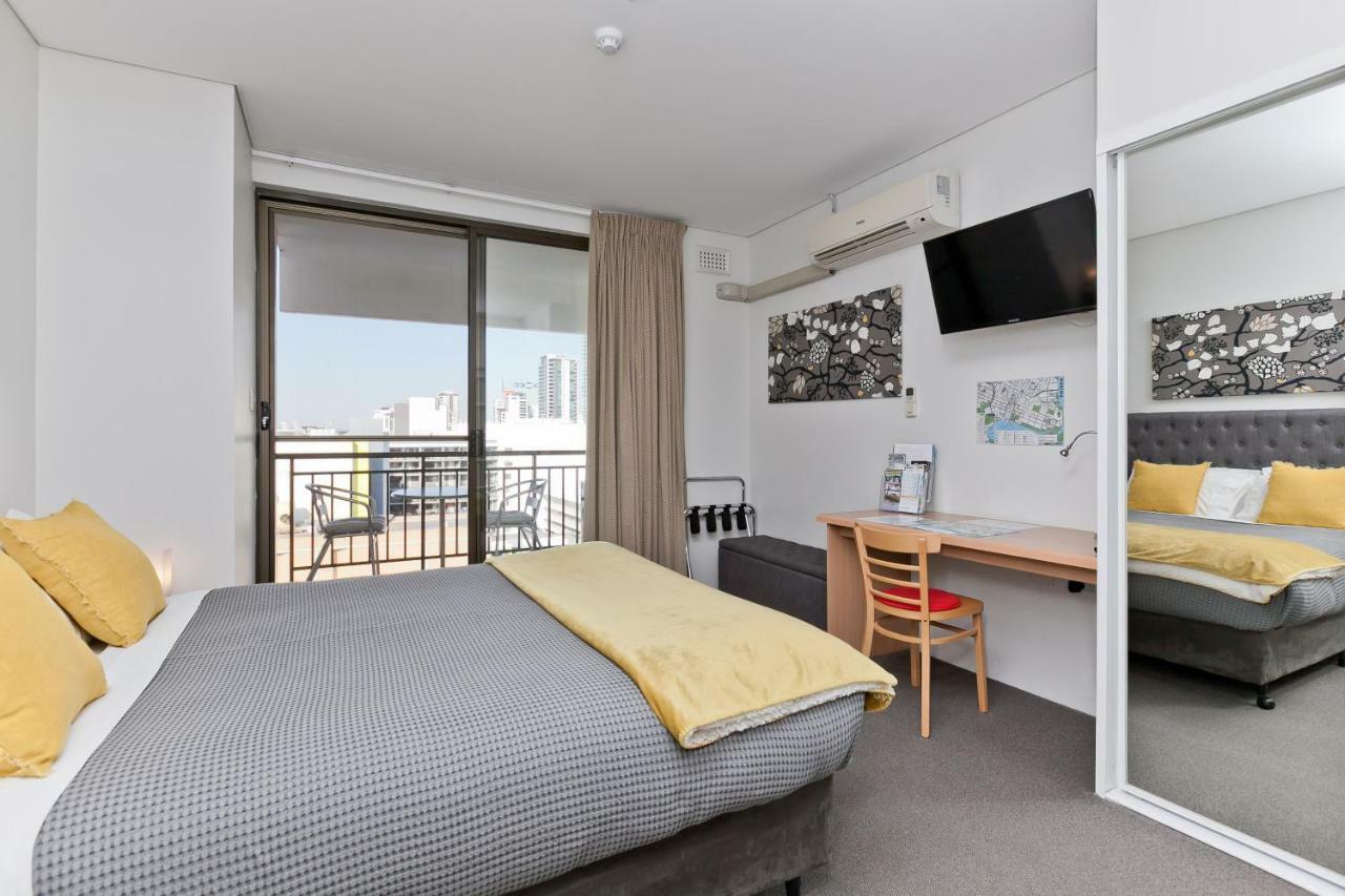 Central City Exclusive Apartments パース エクステリア 写真